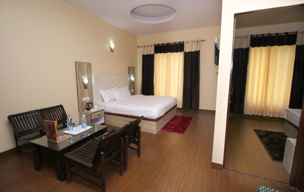 The Grand Welcome Hotel Shimla Eksteriør billede